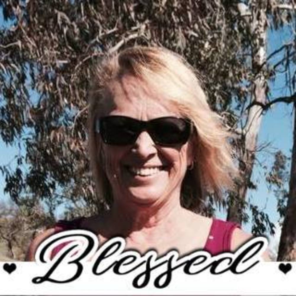 Meet your Posher, Lorraine